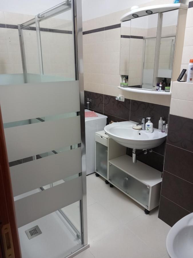 לה ספציה Andres' Apartment מראה חיצוני תמונה
